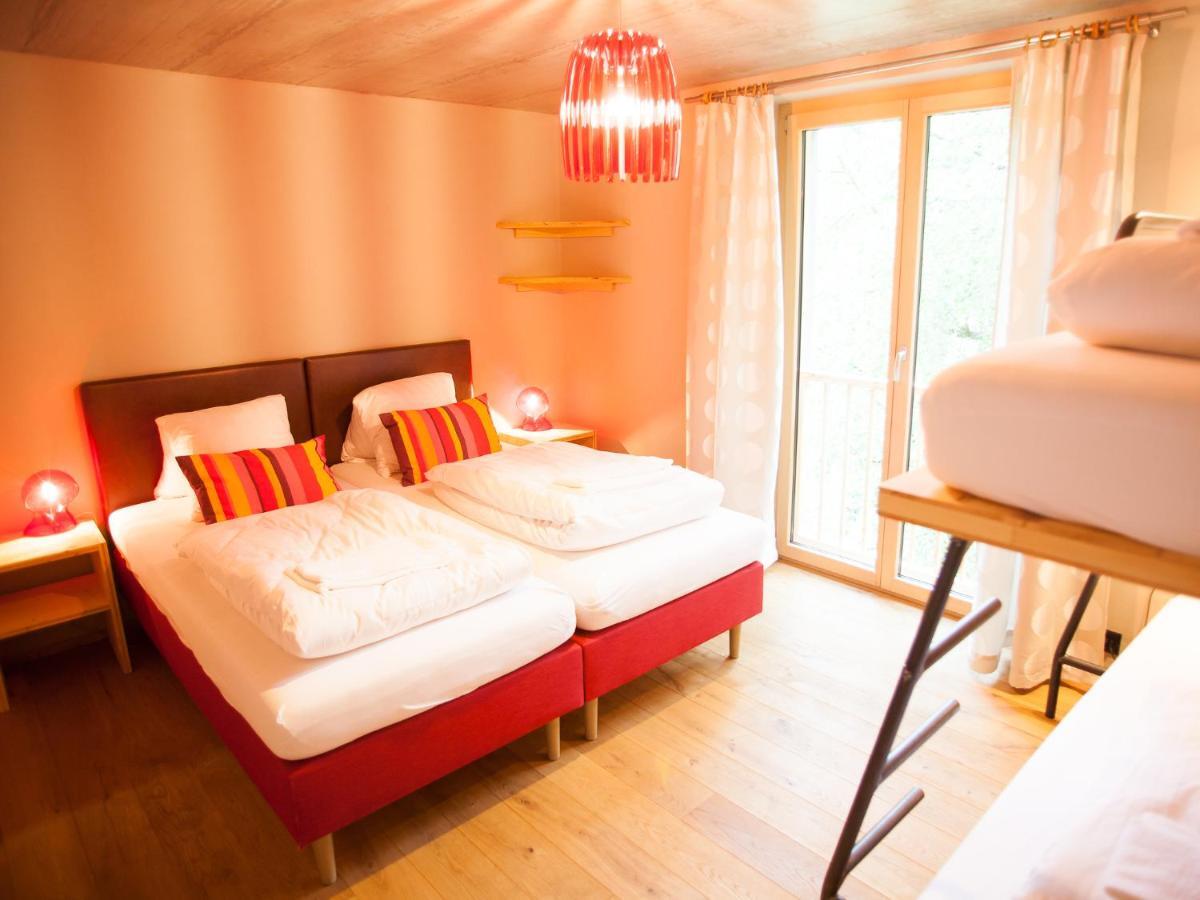Nangijala Guest House Disentis Quarto foto